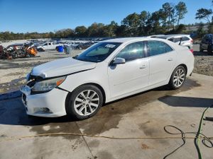 Chevrolet Malibu 2LT 2.5L 4 2015