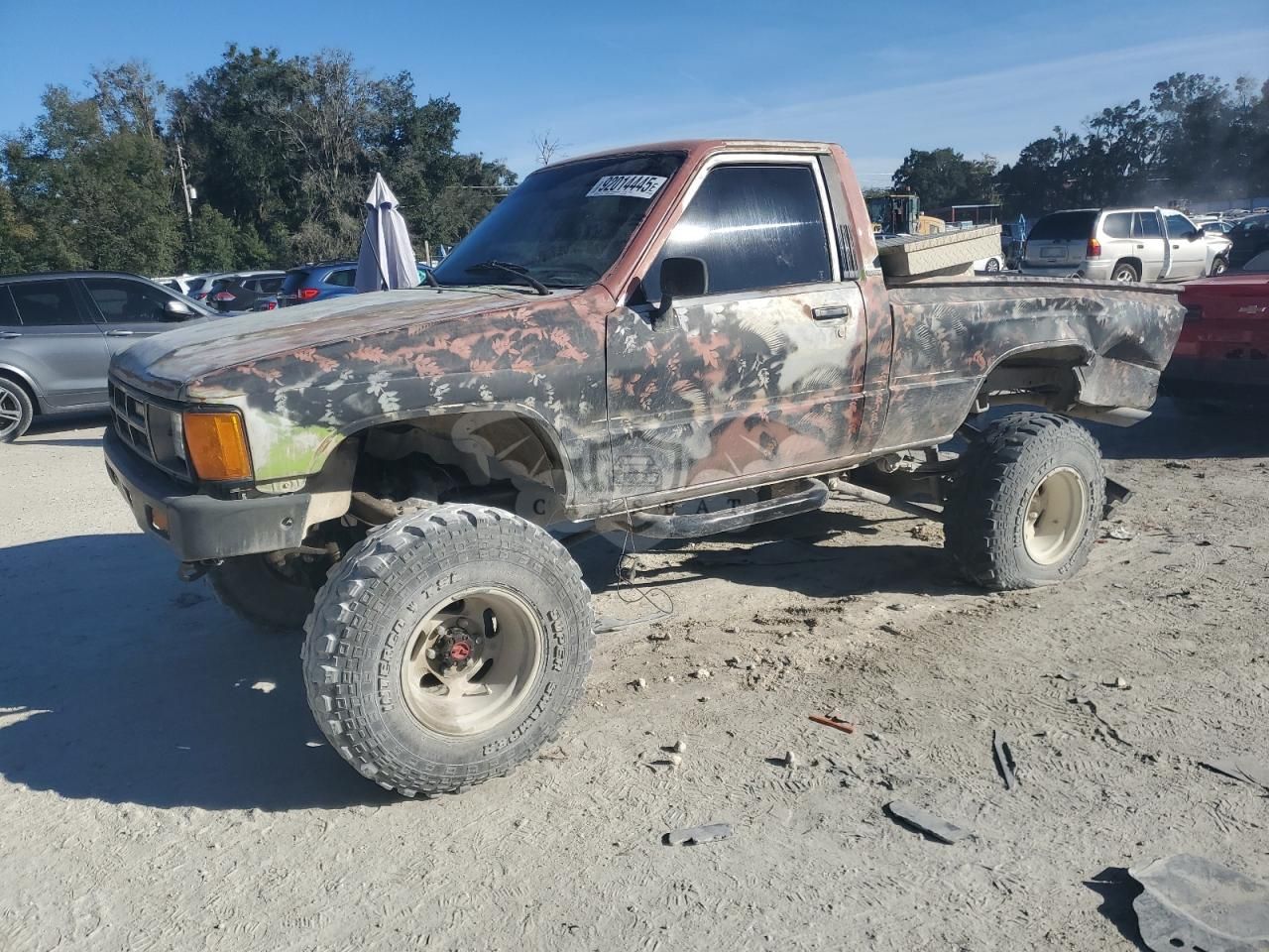 Toyota Hilux 1/2 TON RN50 2.4L 4 1988