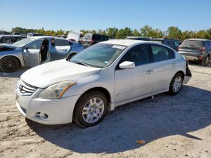 Nissan Altima BASE 2.5L 4 2011