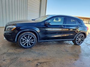 Mercedes-Benz GLA 250 4MATIC 2.0L 4 2015
