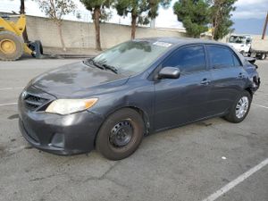 Toyota Corolla BASE 1.8L 4 2011