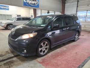 Toyota Sienna SPORT 3.5L 6 2013