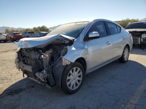 Nissan Versa S 1.6L 4 2012