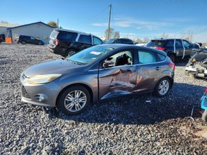 Ford Focus SEL 2.0L 4 2012