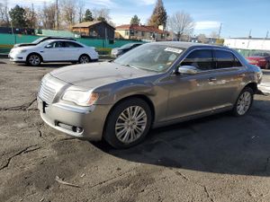 Chrysler 300C 5.7L 8 2014
