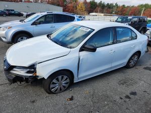 Volkswagen Jetta BASE 2.0L 4 2014