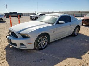 Ford Mustang 3.7L 6 2014