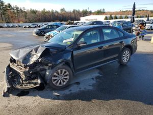 Volkswagen Passat S 2.5L 5 2013