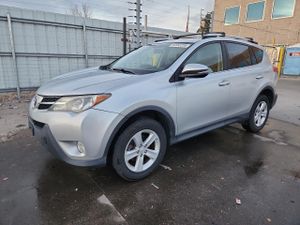 Toyota Rav4 XLE 2.5L 4 2013