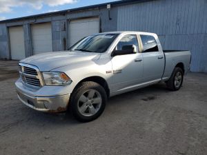 RAM 1500 SLT 5.7L 8 2014