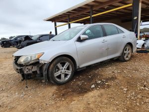 Toyota Camry BASE 2.5L 4 2012