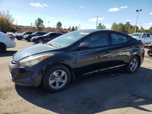 Hyundai Elantra SE 1.8L 4 2015