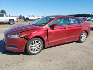 Ford Fusion SE 2.5L 4 2013