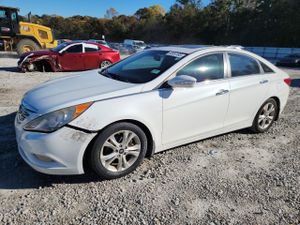 Hyundai Sonata SE 2.4L 4 2013