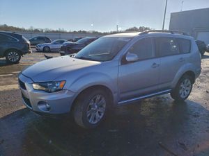 Mitsubishi Outlander SE 2.4L 4 2013