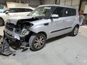 Kia Soul + 2.0L 4 2013
