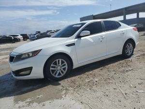 Kia Optima LX 2.4L 4 2013