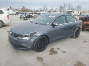 Volkswagen Jetta SE 2.5L 5 2013