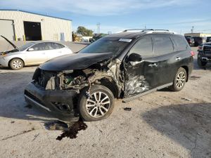 Nissan Pathfinder S 3.5L 6 2014