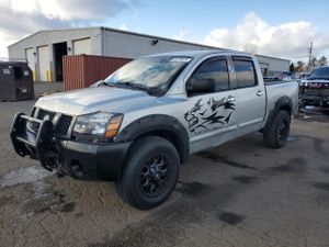 Nissan Titan XE 5.6L 8 2007