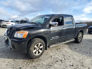 Nissan Titan S 5.6L 8 2014