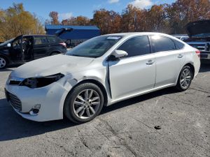 Toyota Avalon BASE 3.5L 6 2013
