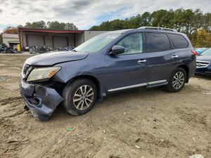 Nissan Pathfinder S 3.5L 6 2013