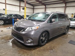 Toyota Sienna SPORT 3.5L 6 2013