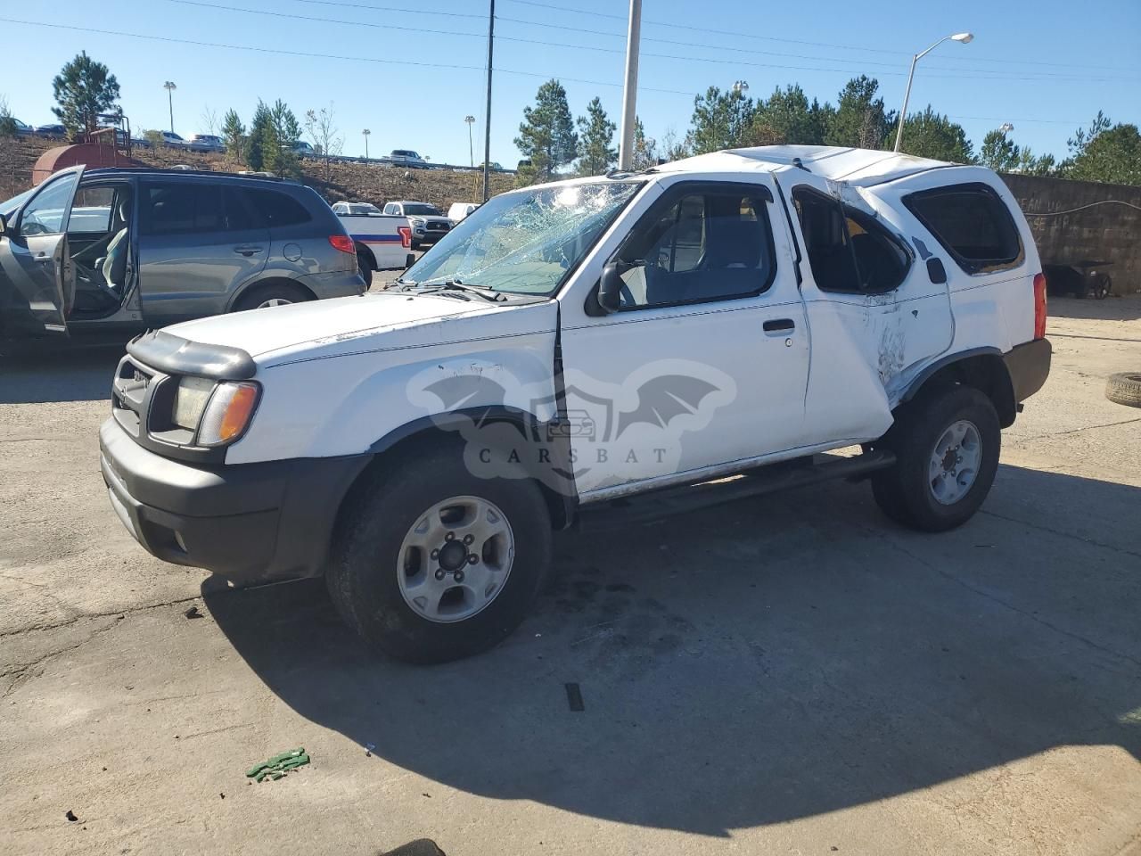 Nissan Xterra XE 3.3L 6 2000