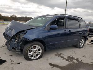 Toyota Sienna XLE 3.3L 6 2005