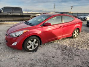 Hyundai Elantra GLS 1.8L 4 2013