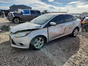 Ford Focus SE 2.0L 4 2014