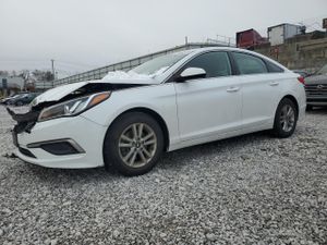 Hyundai Sonata SE 2.4L 4 2016