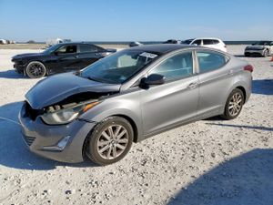 Hyundai Elantra SE 1.8L 4 2014