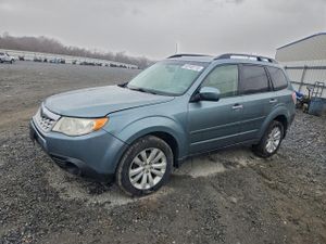Subaru Forester LIMITED 2.5L 4 2012