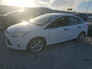 Ford Focus S 2.0L 4 2013