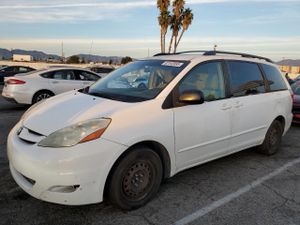 Toyota Sienna CE 3.5L 6 2009