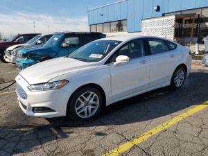 Ford Fusion SE 2.5L 4 2014