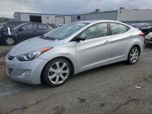 Hyundai Elantra GLS 1.8L 4 2013
