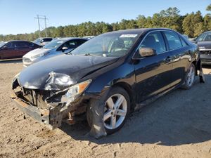 Toyota Camry L 2.5L 4 2014