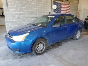 Ford Focus SE 2.0L 4 2011