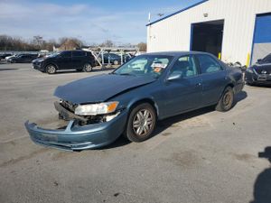 Toyota Camry CE 2.2L 4 2001