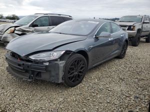 Tesla Model S 2014
