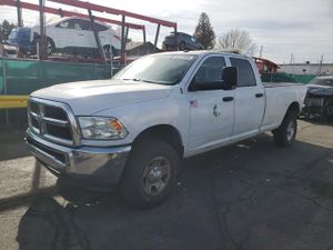 RAM 2500 ST 5.7L 8 2014