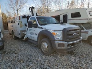 Ford F550 SUPER DUTY 6.7L 8 2015