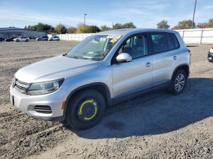 Volkswagen Tiguan S 2.0L 4 2012