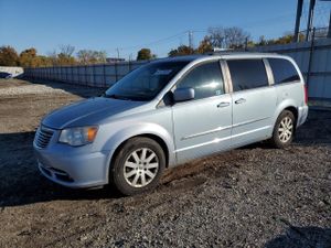 Chrysler Town & Country TOURING 3.6L 6 2013