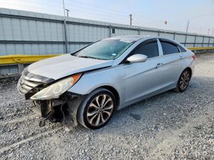 Hyundai Sonata SE 2.0L 4 2013