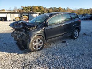 Ford Escape S 2.5L 4 2015