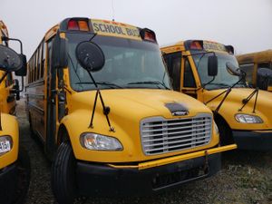 Freightliner B2 B2B 6.7L 6 2012